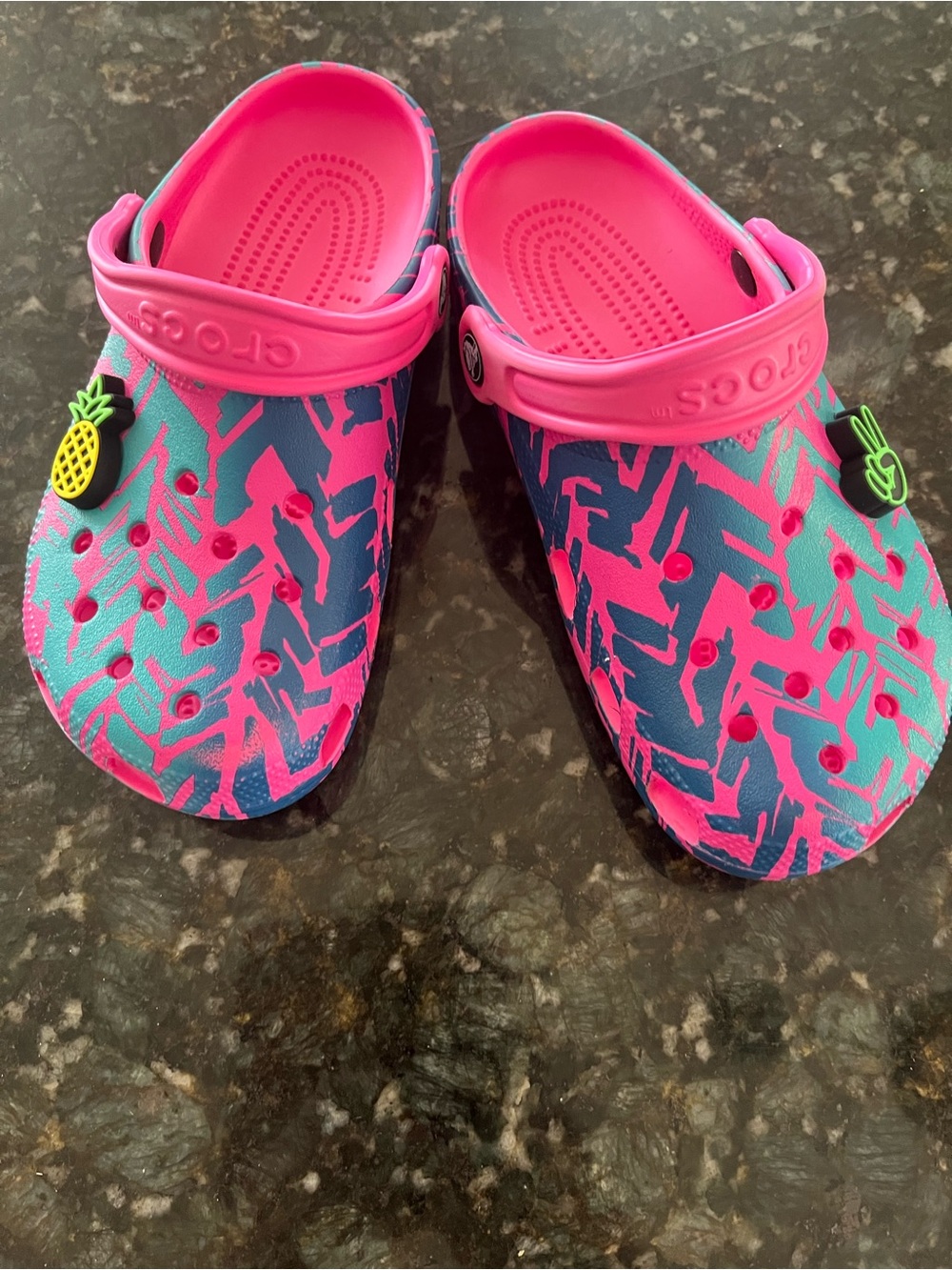 CROCS Classic Clogs. Graphic Printed Multi color Pink,Blue, Women’s Sz 7